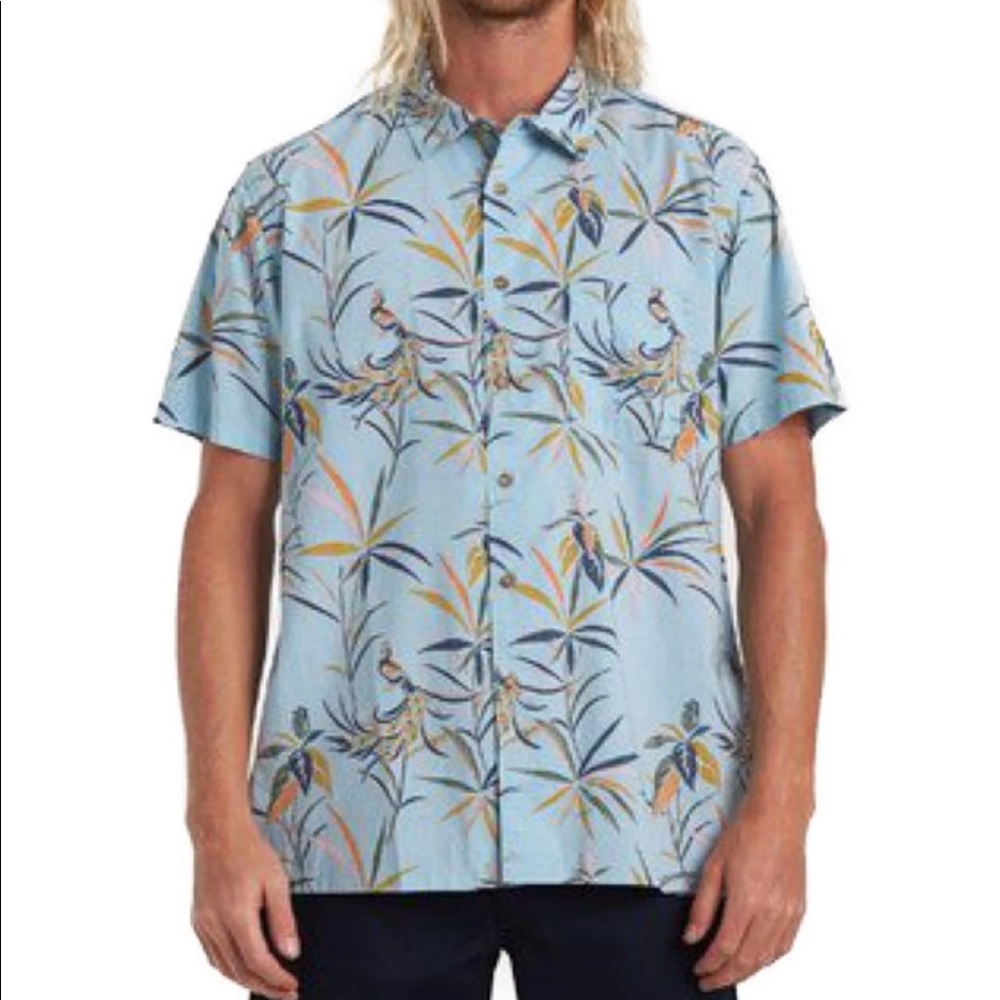 Billabong Sundays Floral Short Sleeve Button Down Shirt - NWT